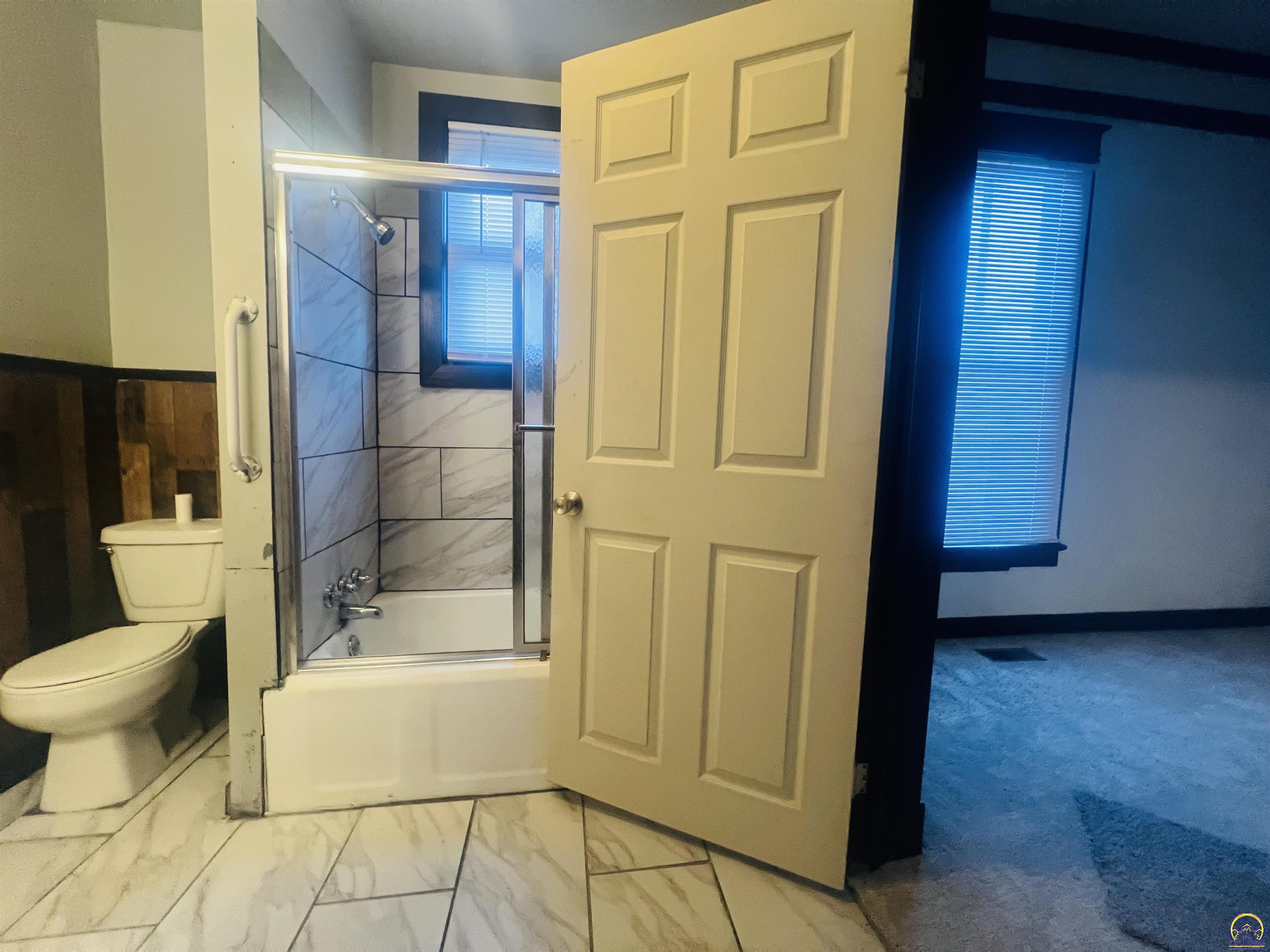 620 Southeast Lake Street Topeka, KS 66607 - Photo 18 of 50