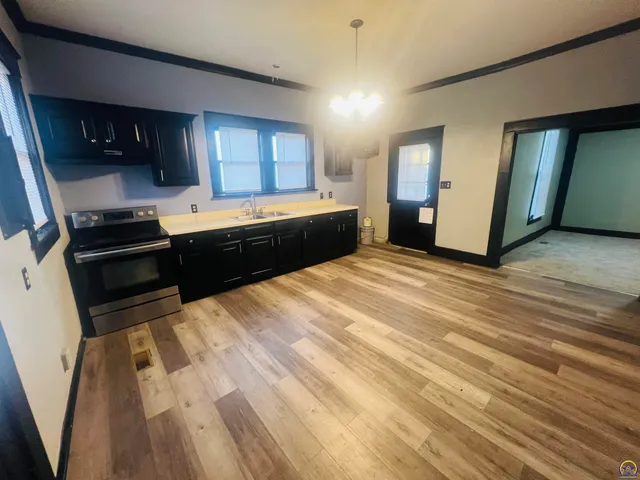 $98,000 | 620 Southeast Lake Street, Topeka, KS 66607