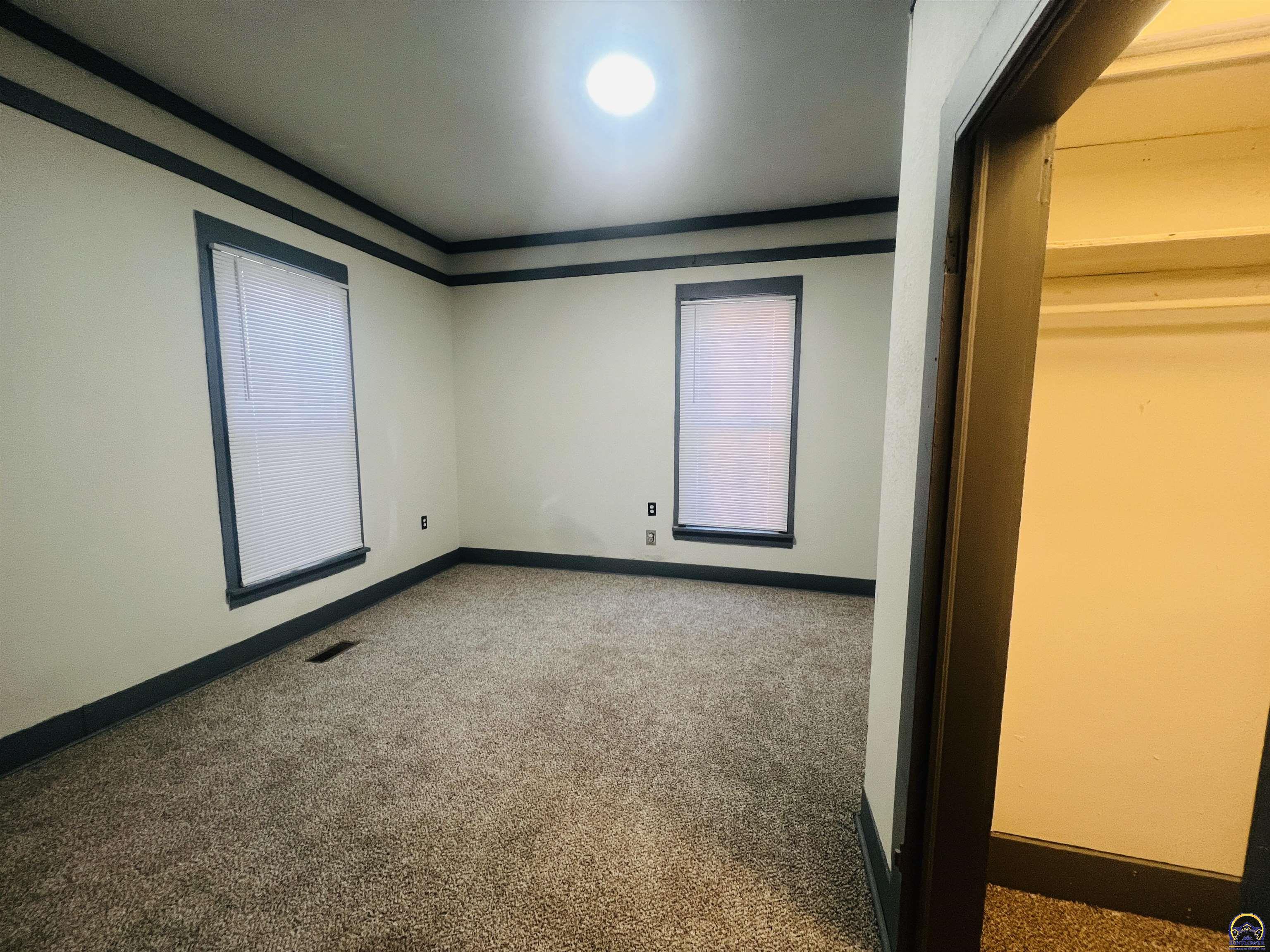 620 Southeast Lake Street Topeka, KS 66607 - Photo 32 of 50