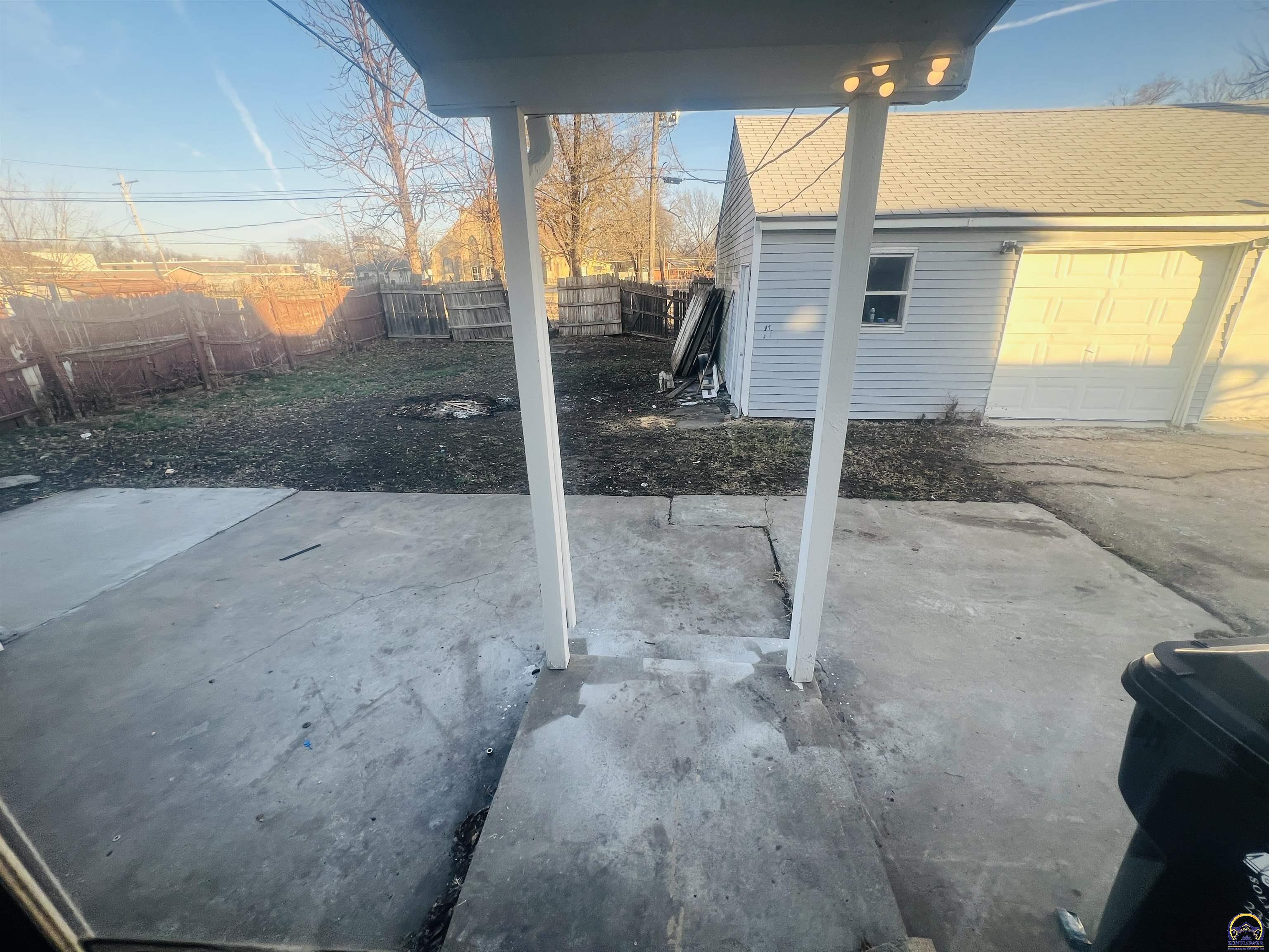 620 Southeast Lake Street Topeka, KS 66607 - Photo 41 of 50