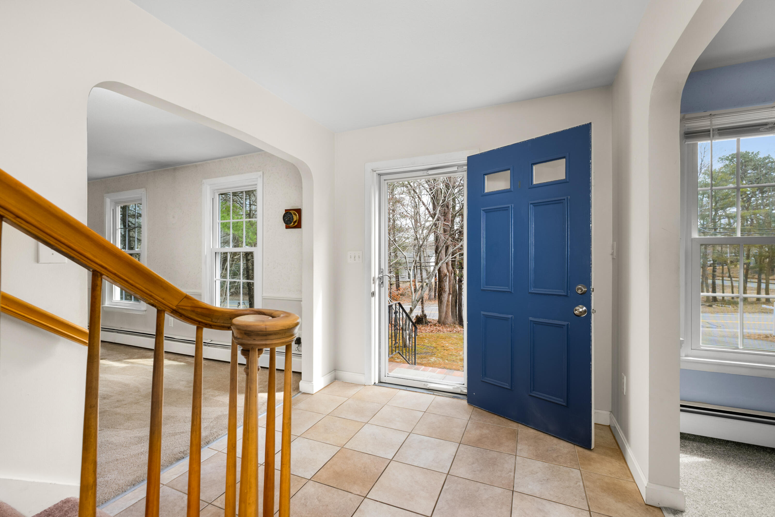 33 Head Of The Bay Road Buzzards Bay, MA 02532 - Photo 5 of 46 a view of an entryway with livingroom