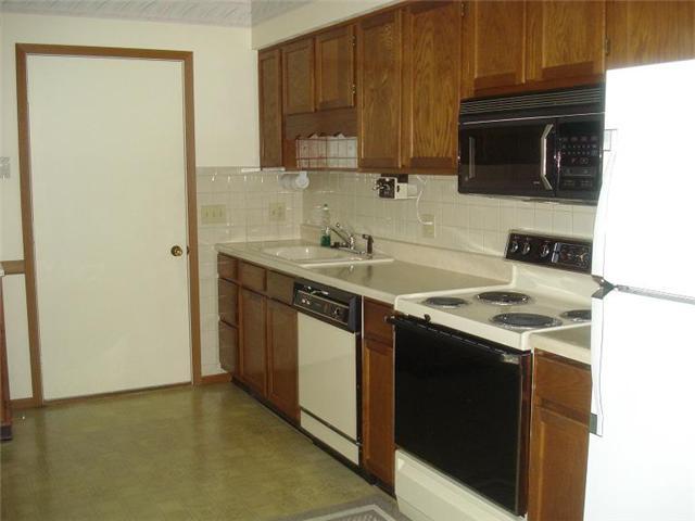 1132 Armsgate Road Springfield, OH 45503 - Photo 4 of 22