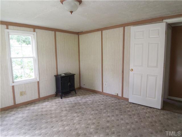 2025 Auburn Road Raleigh, NC 27610 - Photo 3 of 7