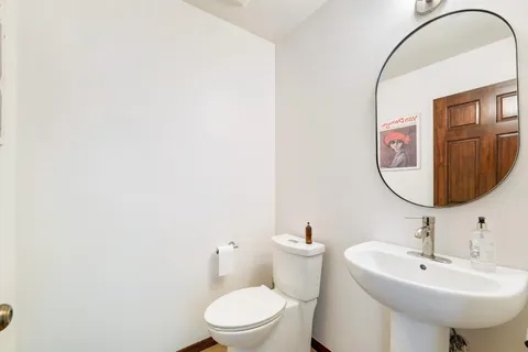 $1,375,000 | 105 Laurelwood Drive North, Austin, TX 78733