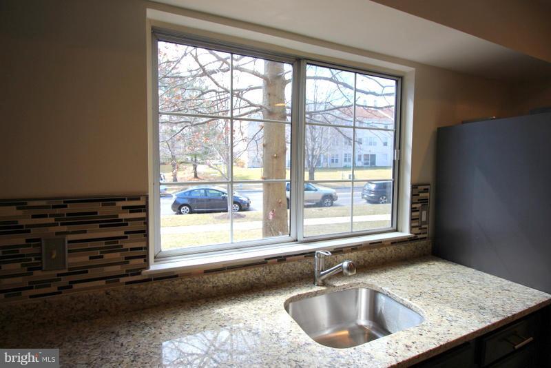 13 Dinsdale Court Silver Spring, MD 20906 - Photo 14 of 30 Kitchen
