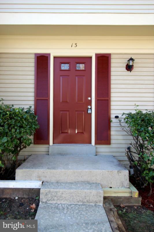 13 Dinsdale Court Silver Spring, MD 20906 - Photo 3 of 30 Exterior (Front)