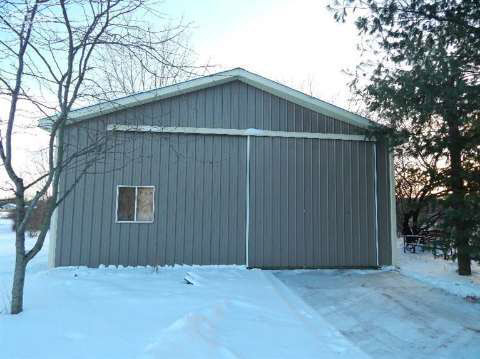 9136 Noblet Road Davison, MI 48423 - Photo 5 of 27 20428040-4.JPG