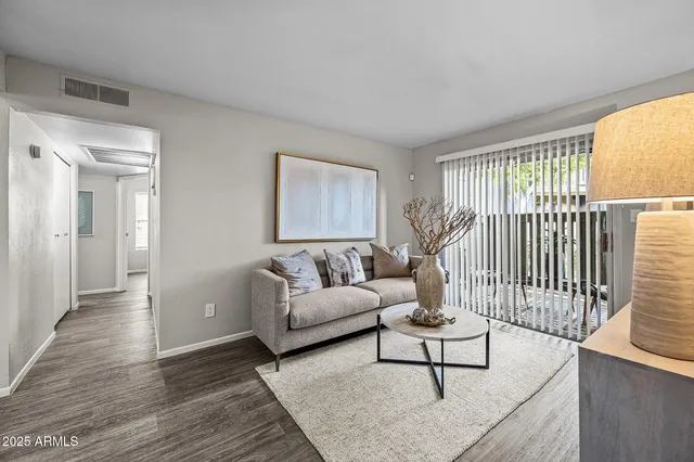 $1,109 | 9350 North 67th Avenue, Unit B1, Peoria, AZ 85345