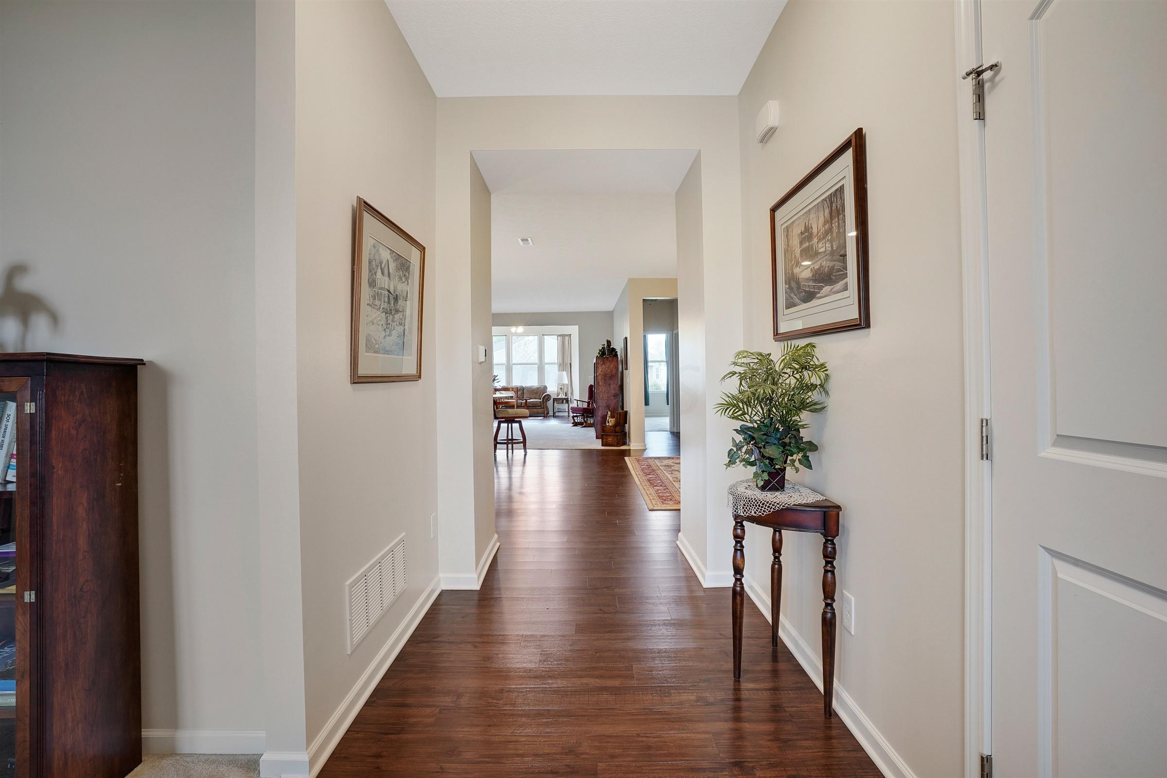 677 Fescue Road Galena, OH 43021 - Photo 5 of 39 Gallery Image 5