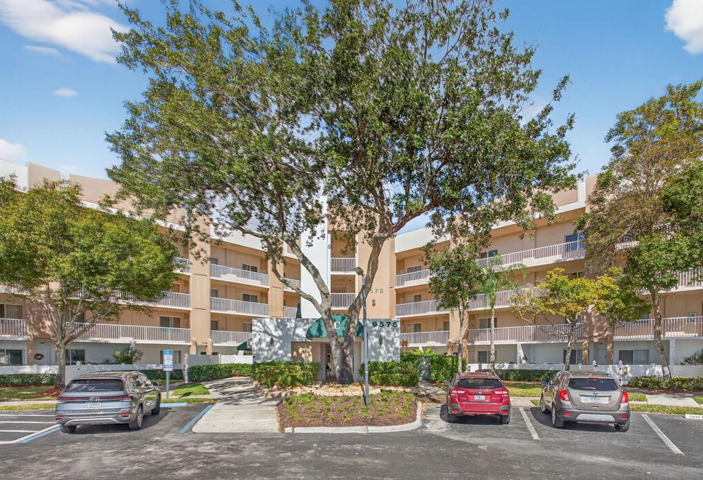 9575 Weldon Circle, Unit C413 Tamarac, FL 33321 - Photo 33 of 65