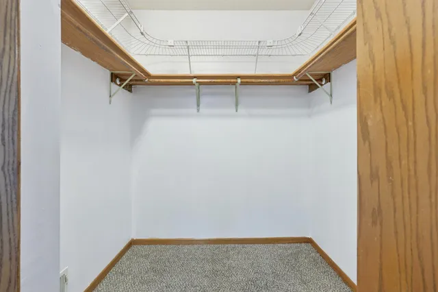 $299,900 | 1281 Edgehill Court, Maplewood, MN 55109