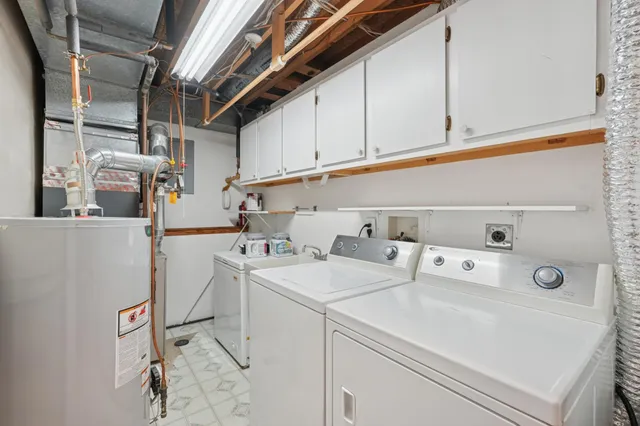 $299,900 | 1281 Edgehill Court, Maplewood, MN 55109