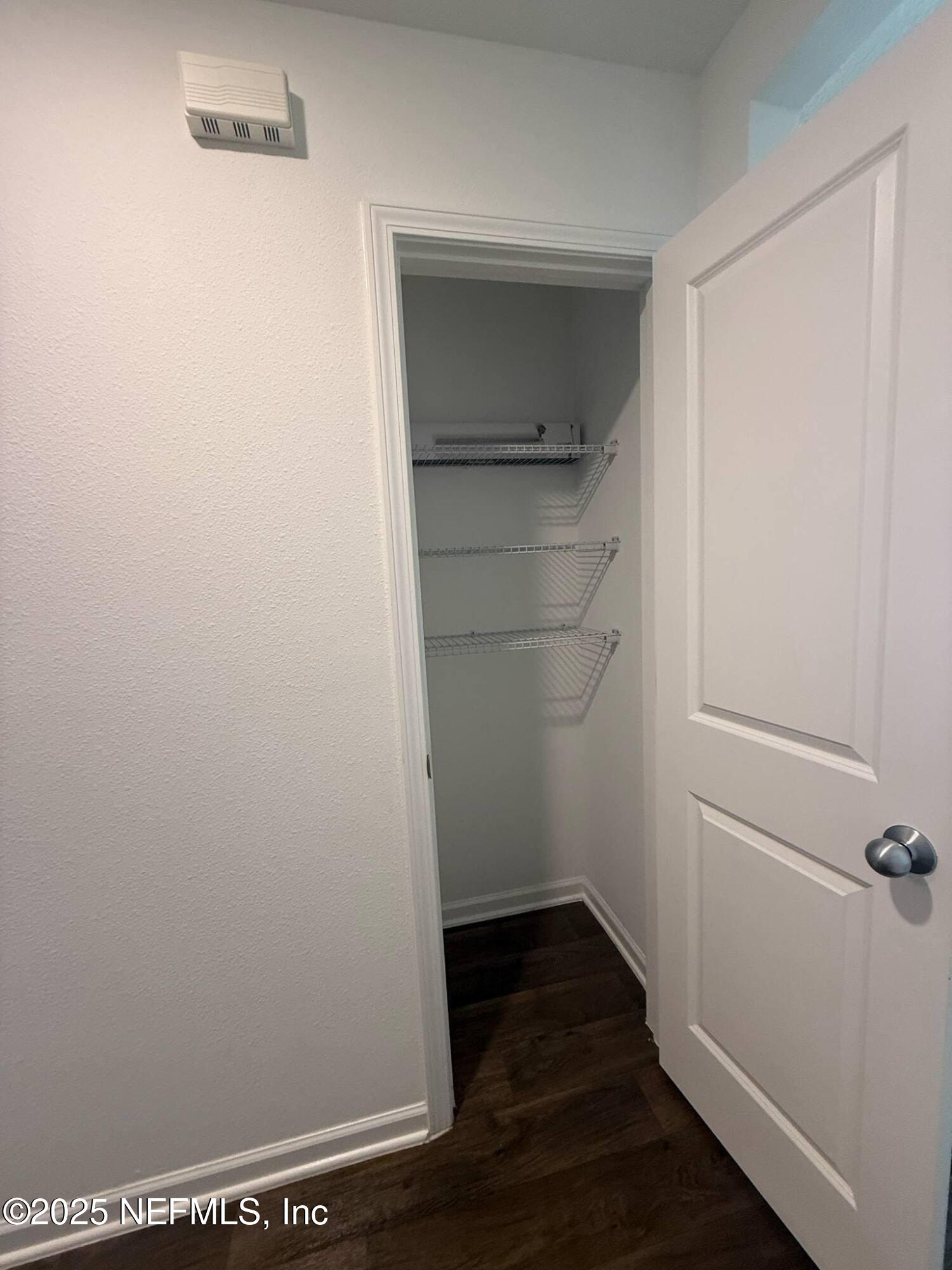 65183 Forest Glen Lane Yulee, FL 32097 - Photo 19 of 44 Linen Closet