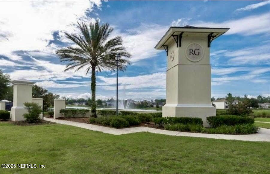 65183 Forest Glen Lane Yulee, FL 32097 - Photo 2 of 44 Front Entrance