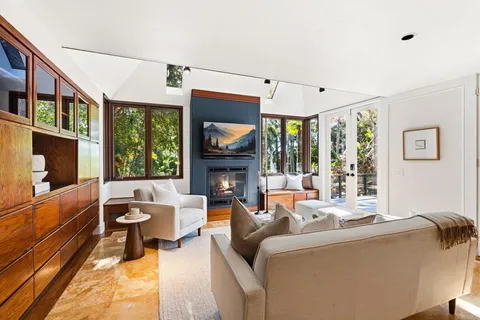 $2,100,000 | 1765 Ivy Road, Oceanside, CA 92054