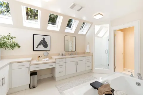 $2,100,000 | 1765 Ivy Road, Oceanside, CA 92054