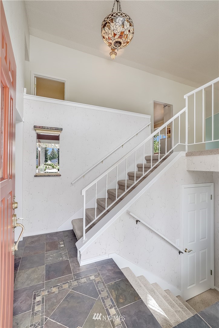 2331 170th Street Southeast Bothell, WA 98012 - Photo 3 of 20