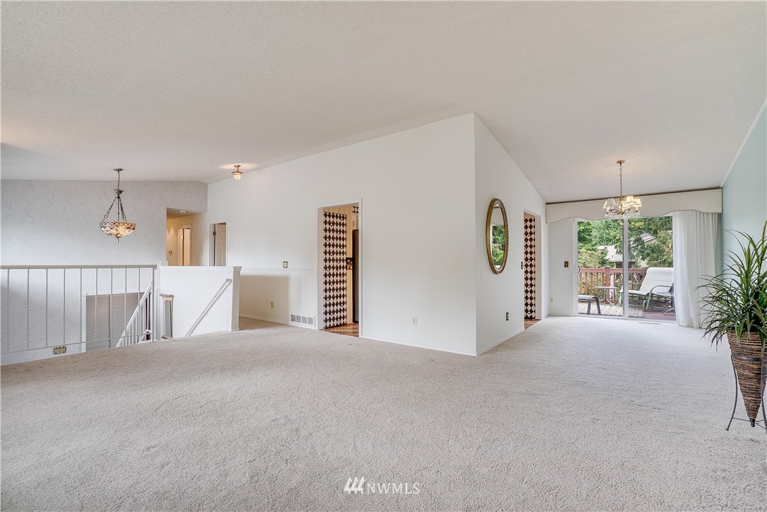 2331 170th Street Southeast Bothell, WA 98012 - Photo 6 of 20