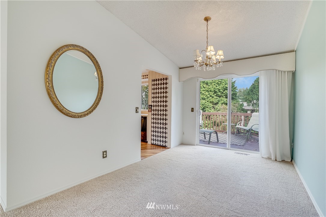 2331 170th Street Southeast Bothell, WA 98012 - Photo 7 of 20