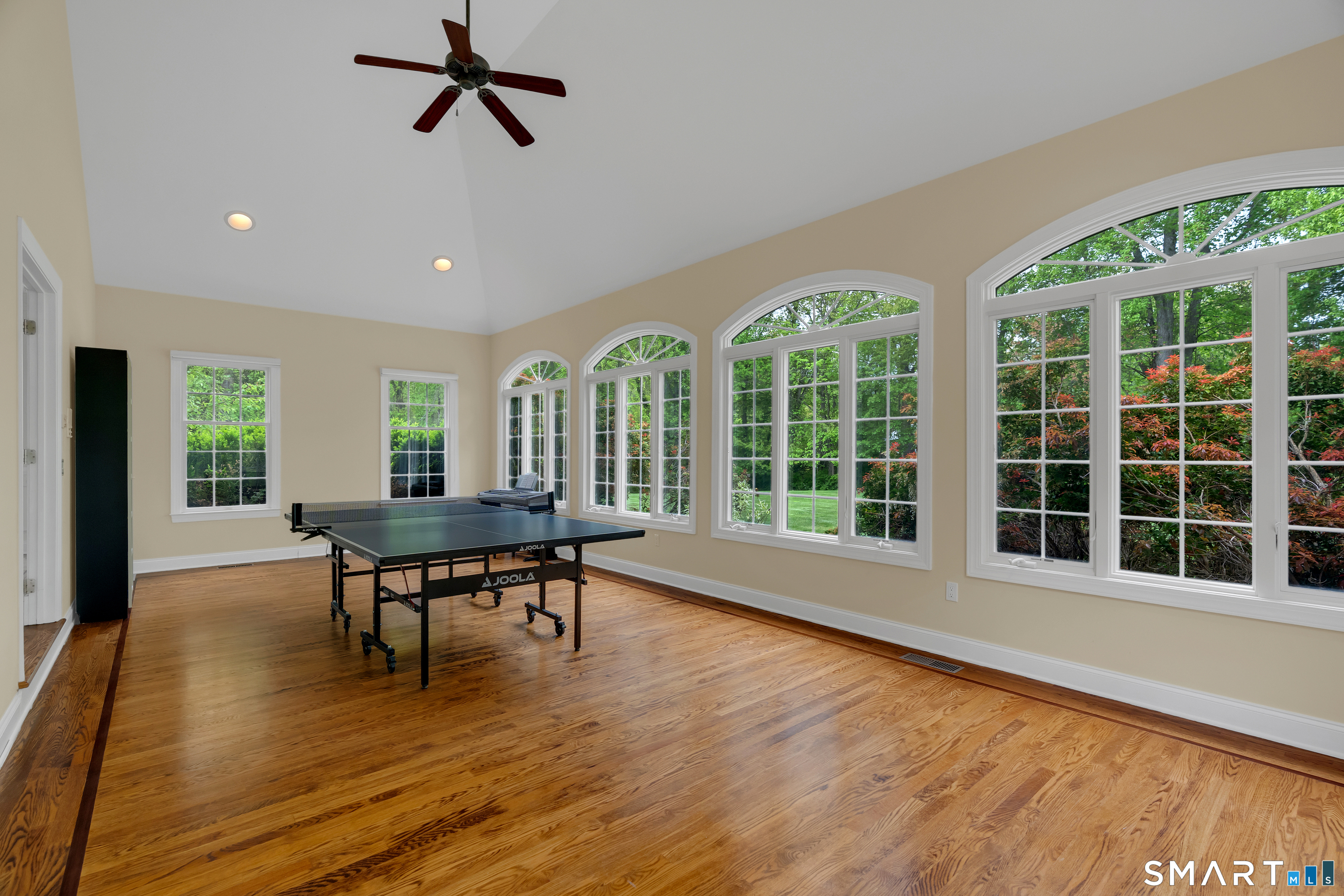 105 Beecher Road Woodbridge, CT 06525 - Photo 20 of 40