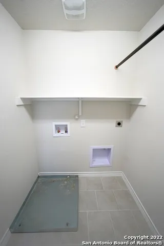 a room with an empty space