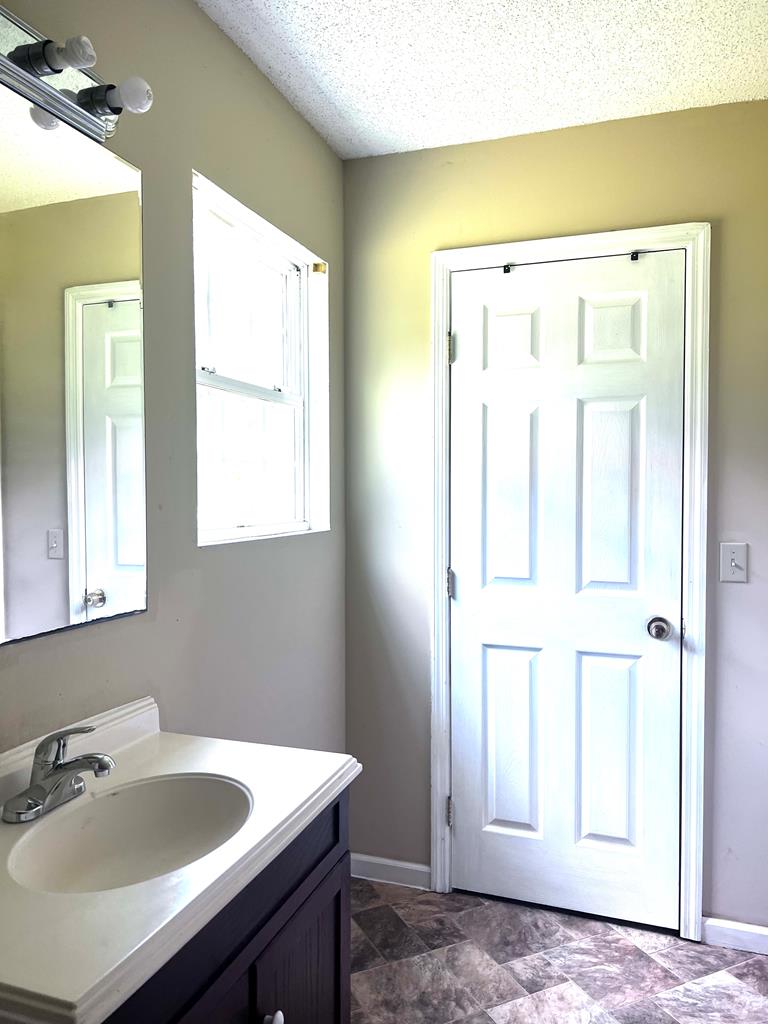 1144 Ben Hill Road Dalton, GA 30721 - Photo 14 of 26 Gallery Image 14
