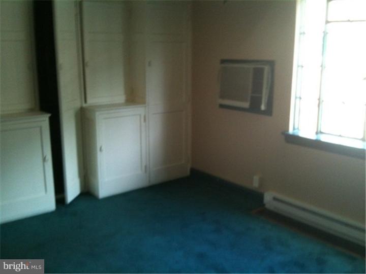 303 Hampden Road Upper Darby, PA 19082 - Photo 7 of 10 Unit #1