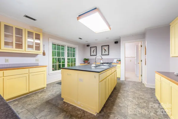 $525,000 | 1120 North College, Mount Pleasant, NC 28124