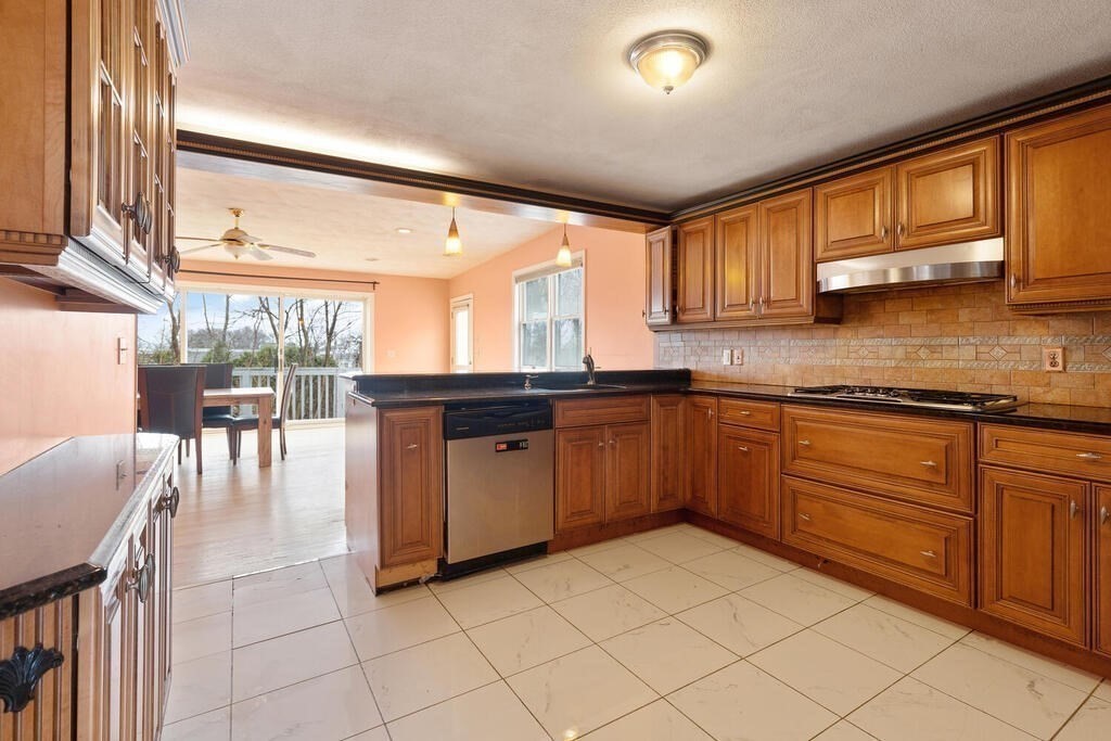 127 Fulton Spring Road Medford, MA 02155 - Photo 8 of 34