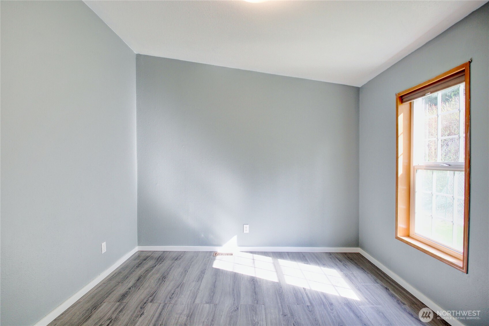 405 Alger Cain Lake Road Sedro-Woolley, WA 98284 - Photo 13 of 38