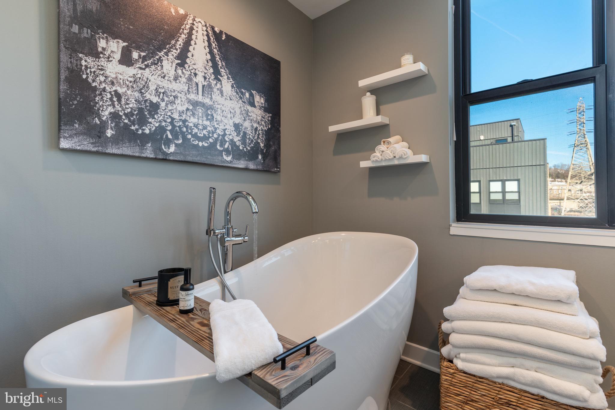 4578 Riverside Way Philadelphia, PA 19127 - Photo 36 of 60