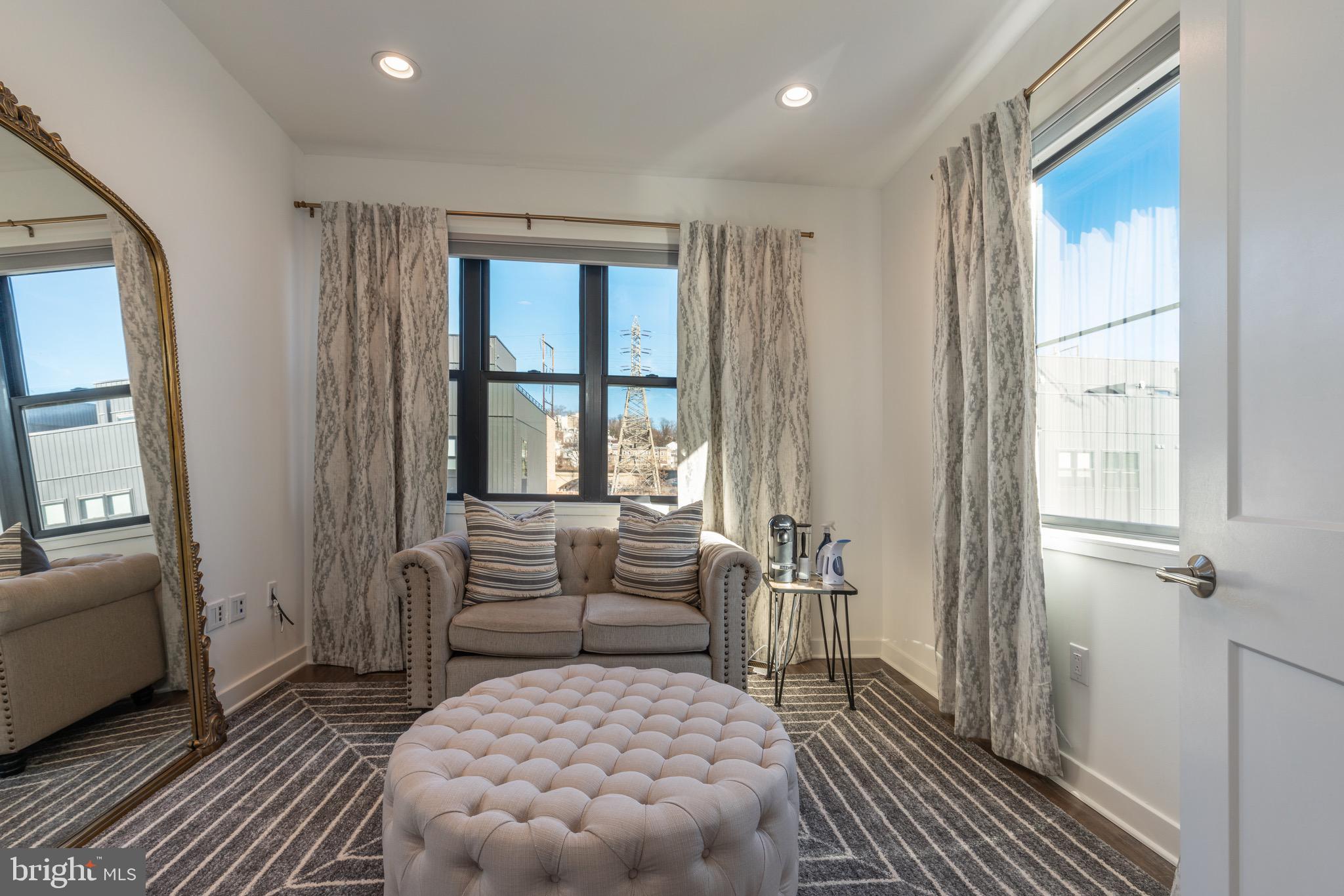 4578 Riverside Way Philadelphia, PA 19127 - Photo 40 of 60