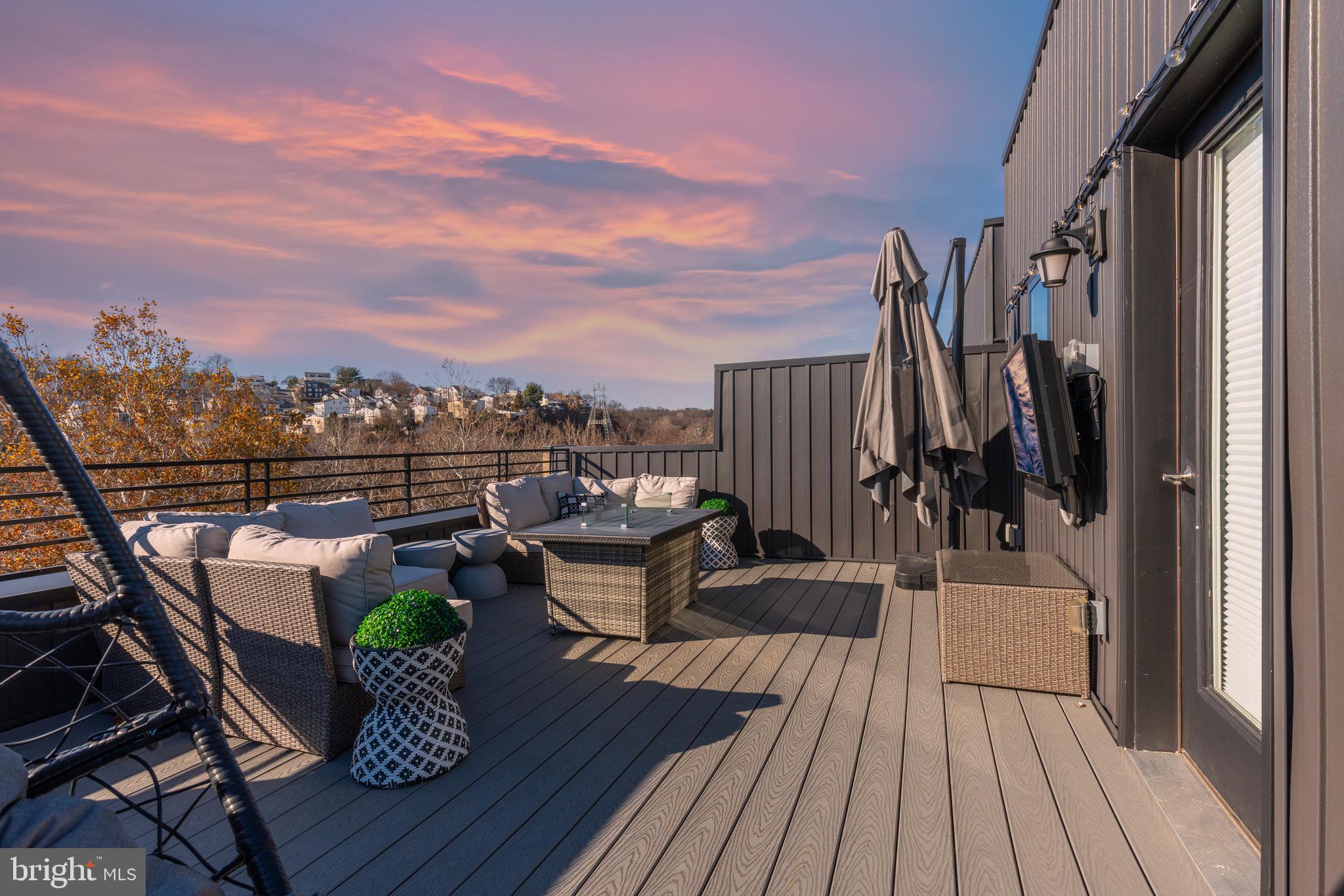 4578 Riverside Way Philadelphia, PA 19127 - Photo 45 of 60