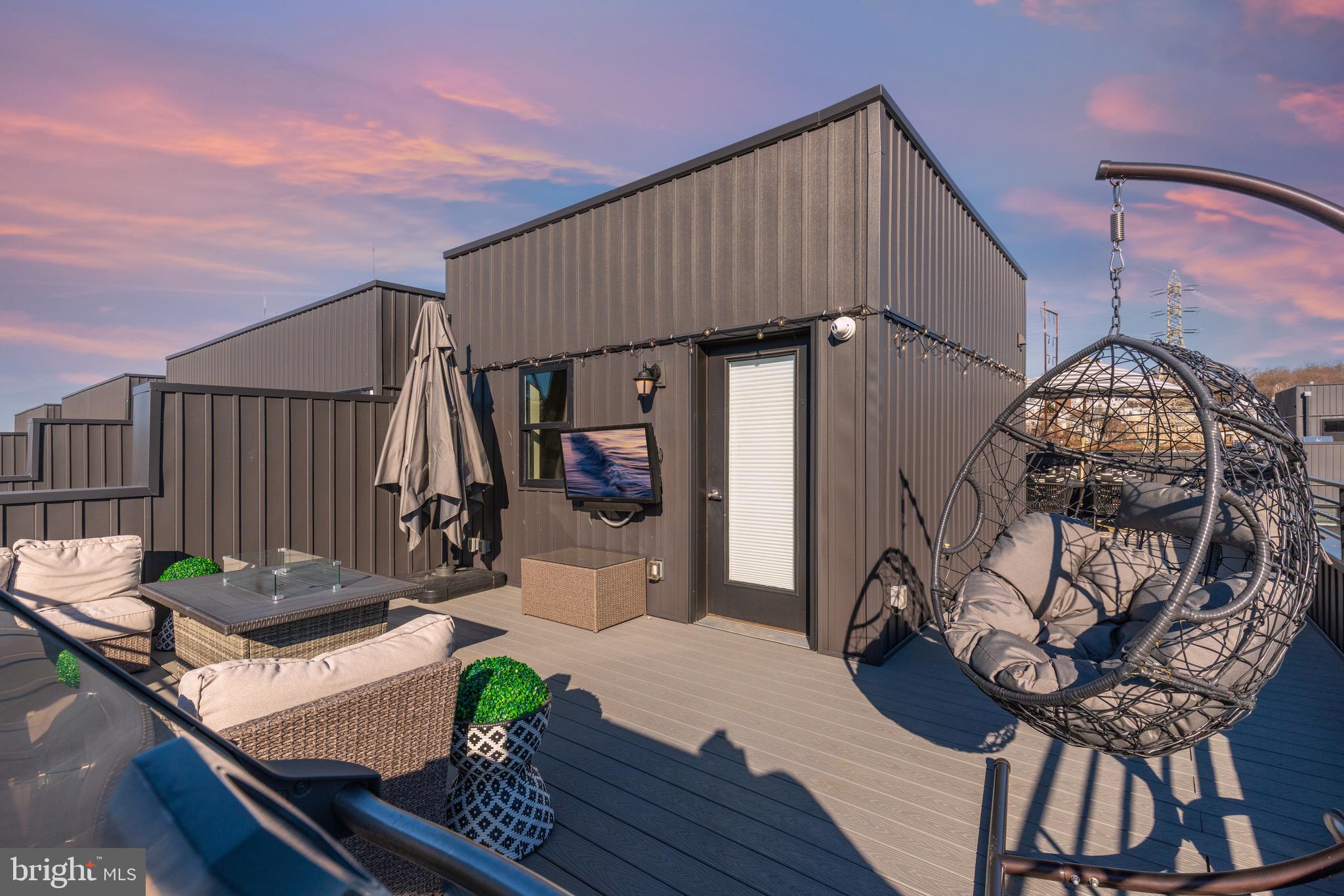 4578 Riverside Way Philadelphia, PA 19127 - Photo 46 of 60