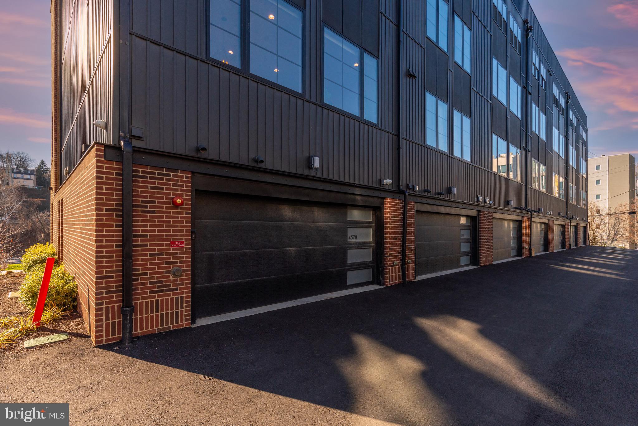 4578 Riverside Way Philadelphia, PA 19127 - Photo 56 of 60