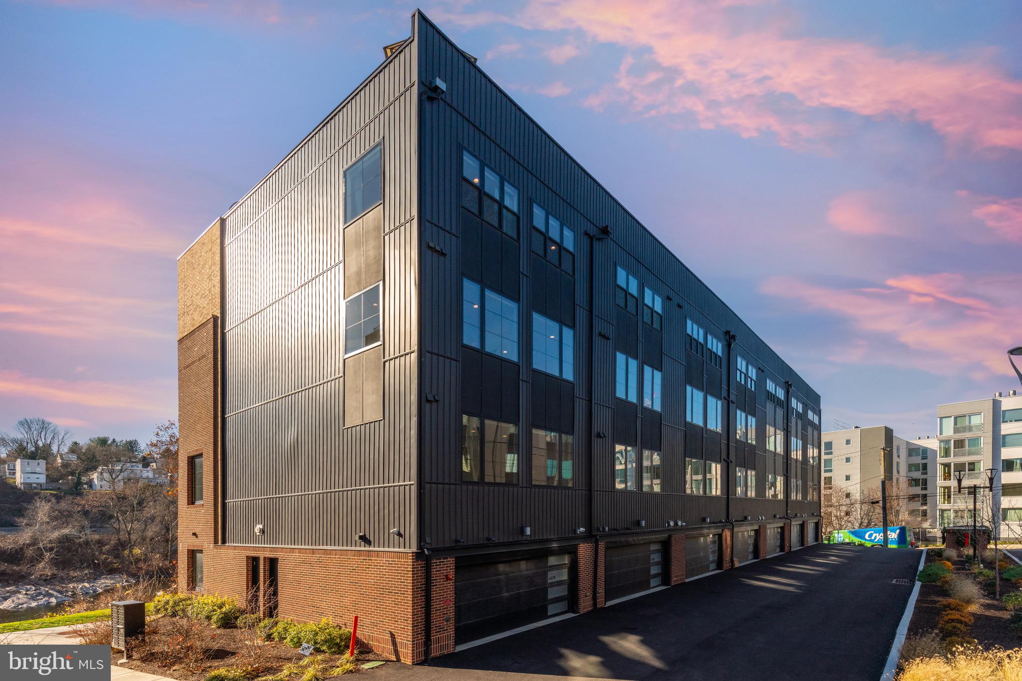 4578 Riverside Way Philadelphia, PA 19127 - Photo 59 of 60