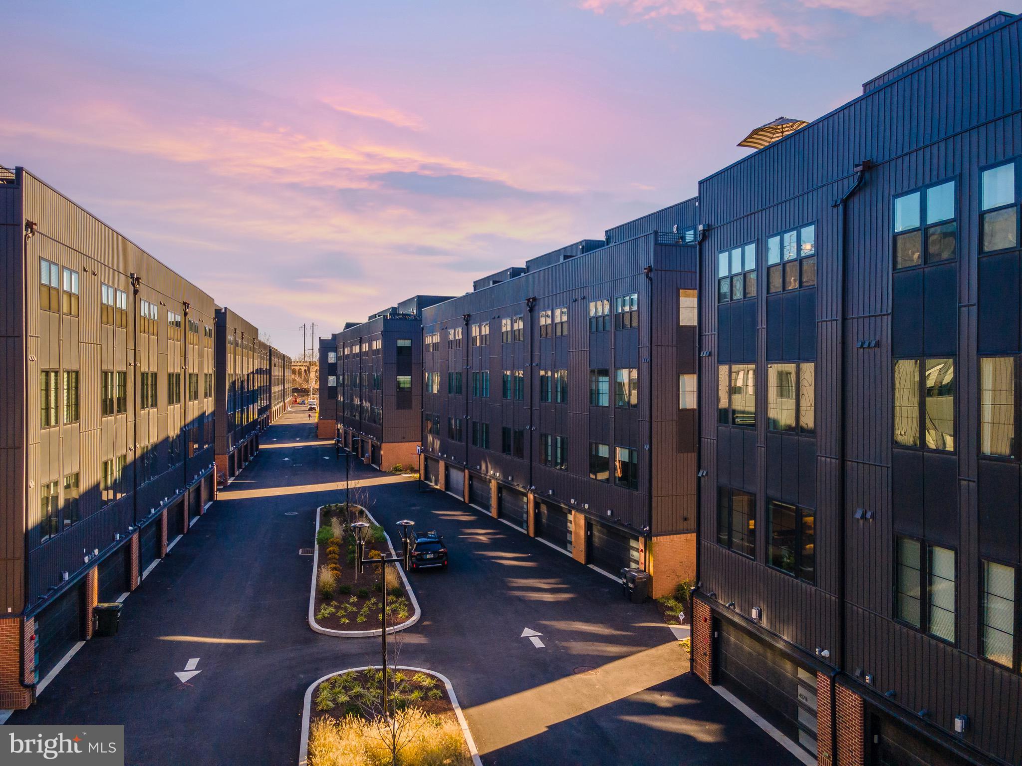 4578 Riverside Way Philadelphia, PA 19127 - Photo 10 of 60