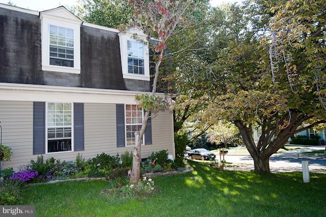 10602 Reed's Landing Circle Burke, VA 22015 - Photo 8 of 27 Exterior (General)