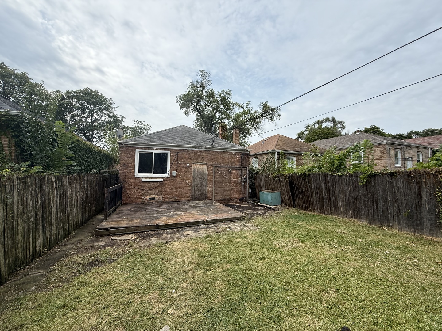 9761 South Ingleside Avenue Chicago, IL 60628 - Photo 13 of 14