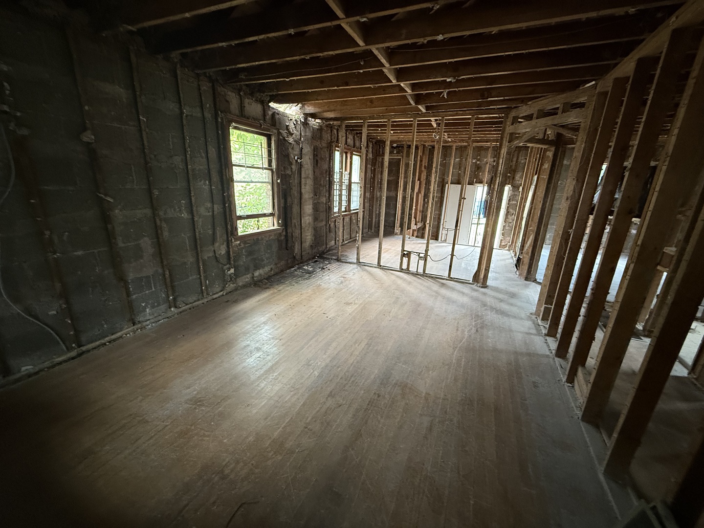 9761 South Ingleside Avenue Chicago, IL 60628 - Photo 3 of 14