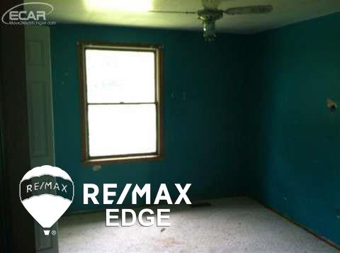5472 East Coldwater Road Flint, MI 48506 - Photo 33 of 46 20440878-32.JPG