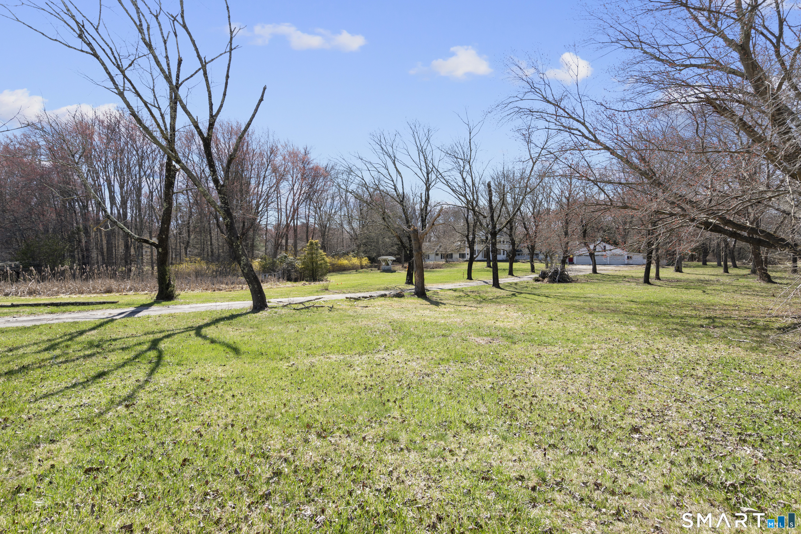 835 Monroe Turnpike Monroe, CT 06468 - Photo 28 of 39