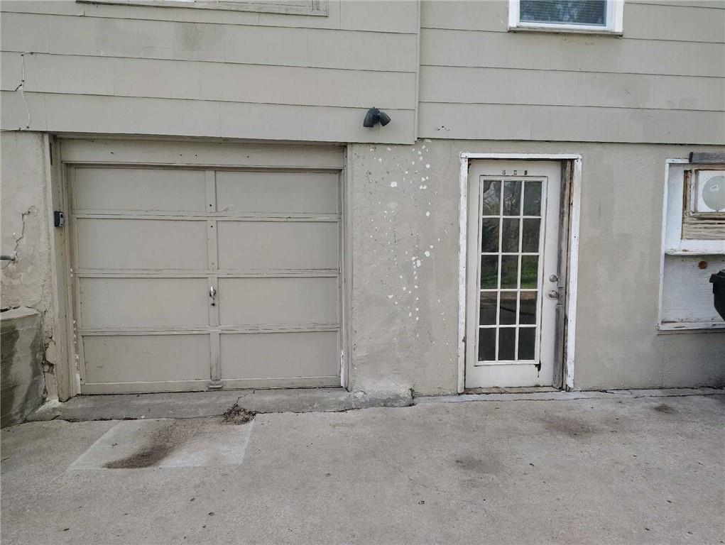 10816 East 27th Street Independence, MO 64052 - Photo 4 of 24