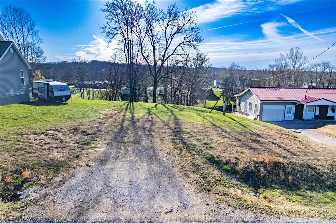 Briscoe Road Parkersburg, WV 26104 - Photo 2 of 8