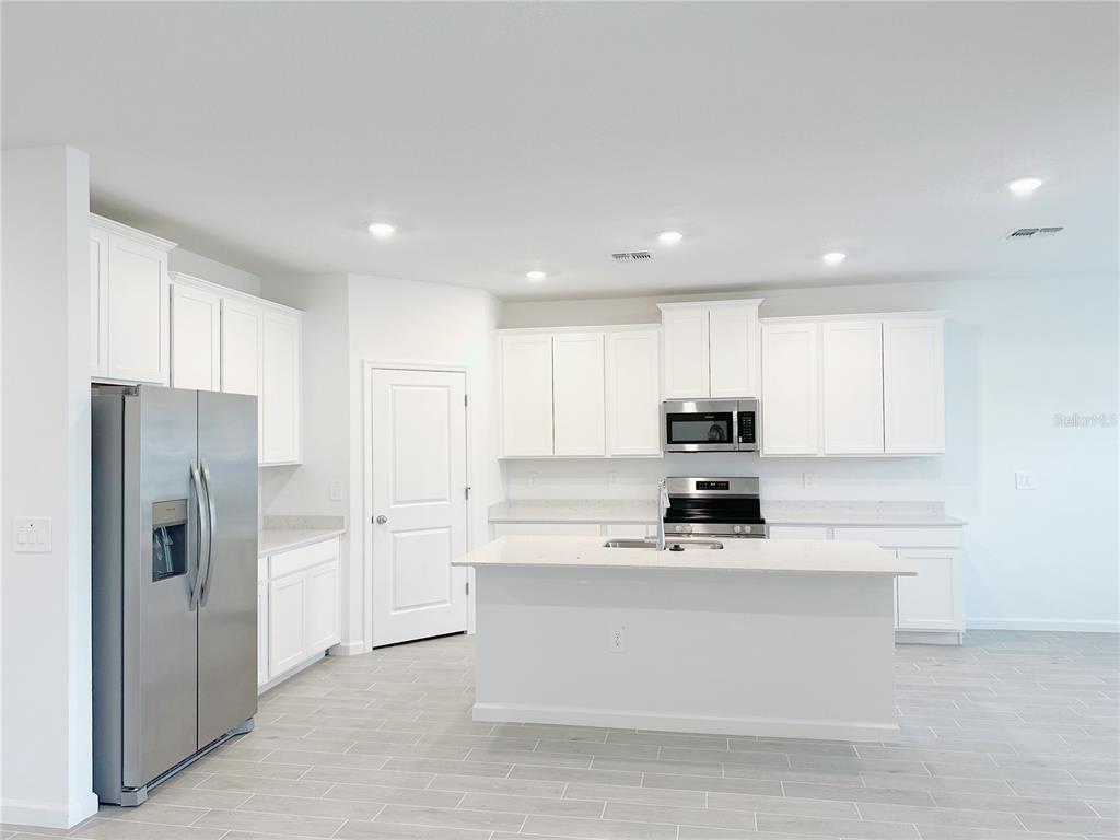 6583 Southwest 89th Loop Ocala, FL 34476 - Photo 4 of 19