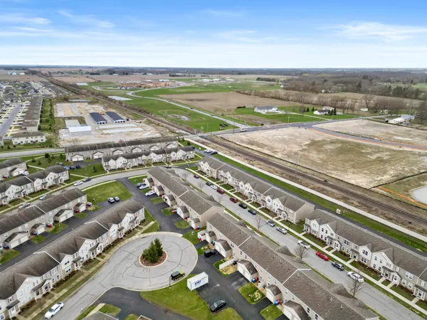 $215,000 | 14019 Paramount Way, Cedar Lake, IN 46303