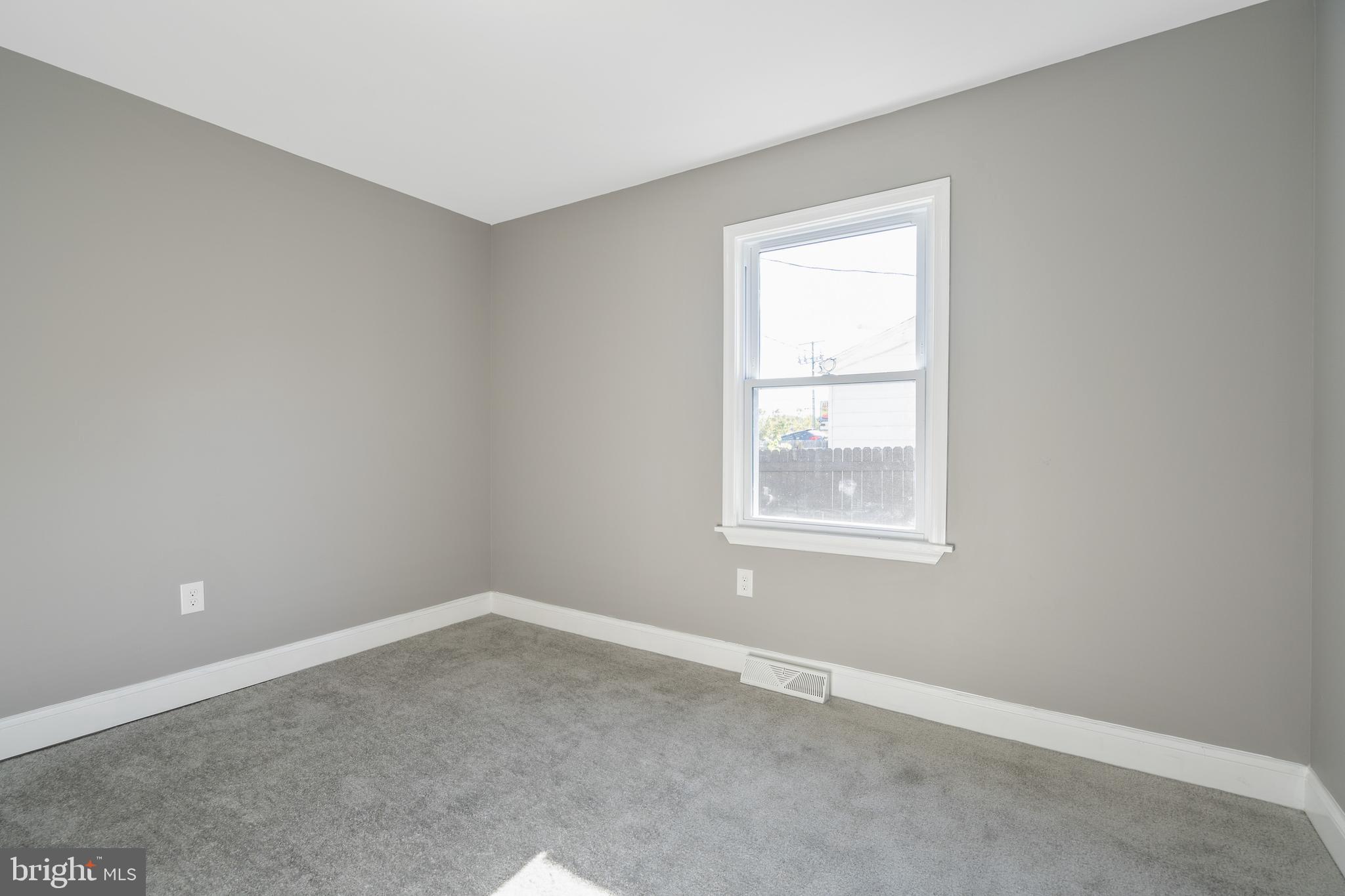 1707 Earhart Road Baltimore, MD 21221 - Photo 20 of 34 Gallery Image 20