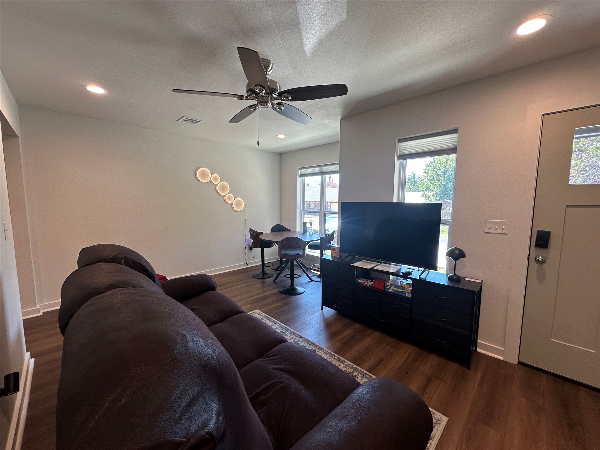 805 North Ridgeway Street, Unit B Sapulpa, OK 74066 - Photo 5 of 37 Gallery Image 5