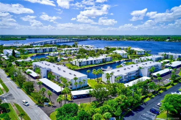 $2,700 | 1950 Southwest Palm City Road, Unit 14305, Stuart, FL 34994
