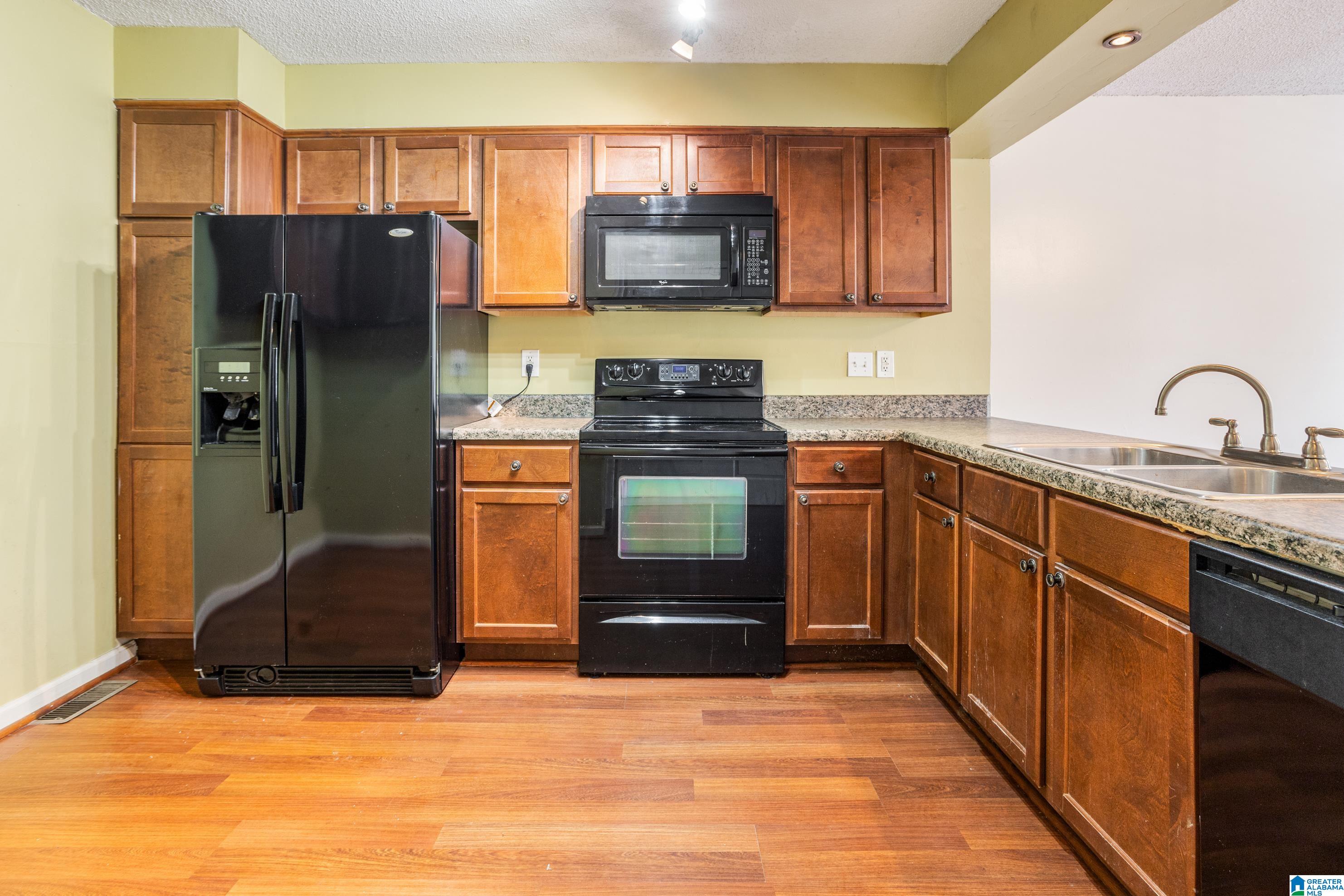 1665 Patton Chapel Road, Unit E Birmingham, AL 35226 - Photo 6 of 37